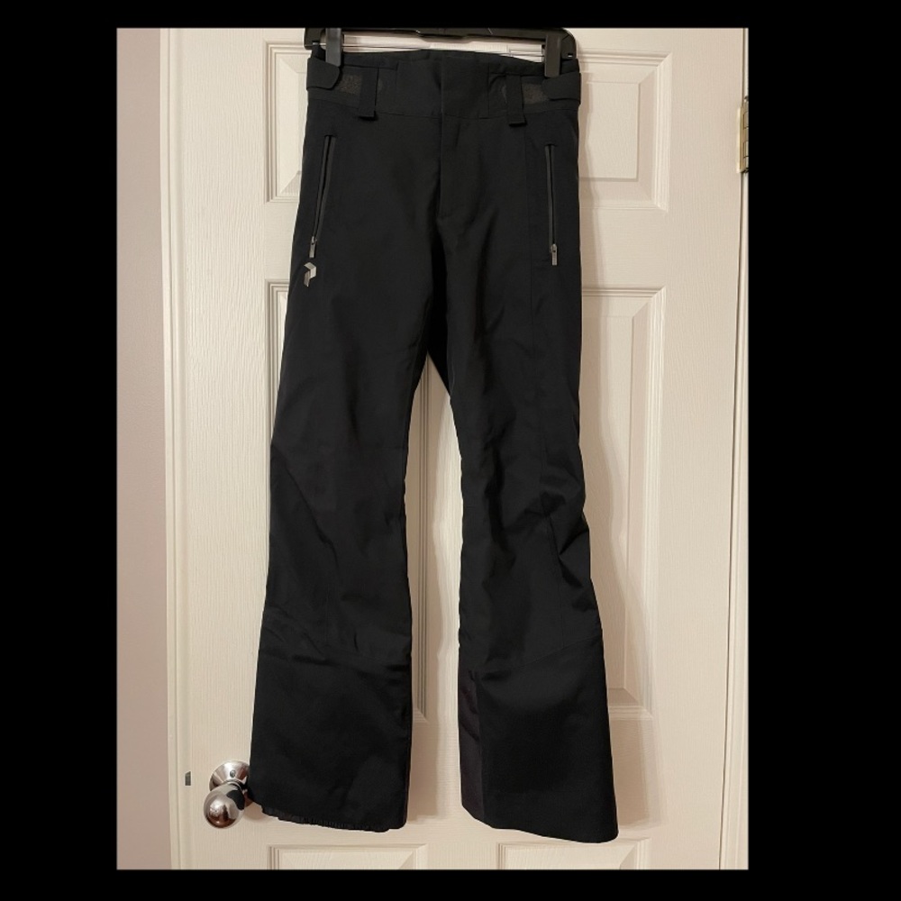 Peak Performance ski pants for women. very cozy perfect for ski season